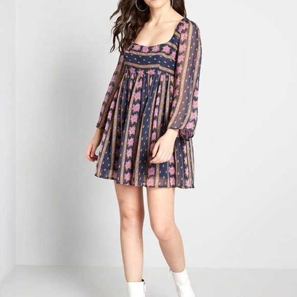 ModCloth Mini Dress Blue Purple Paisley Size 8 - Picture 1 of 12